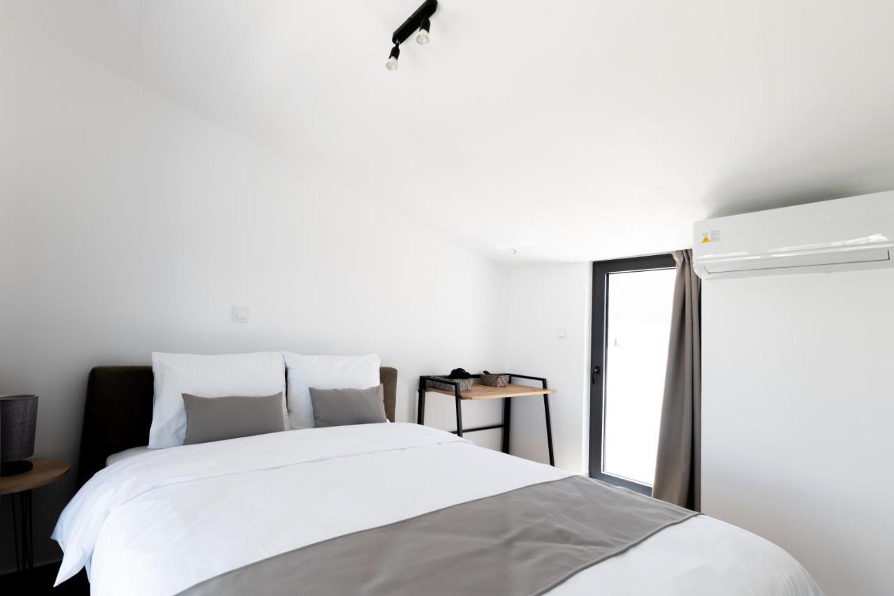 Pagani Blue - Luxury Maisonette B1 Apartment *