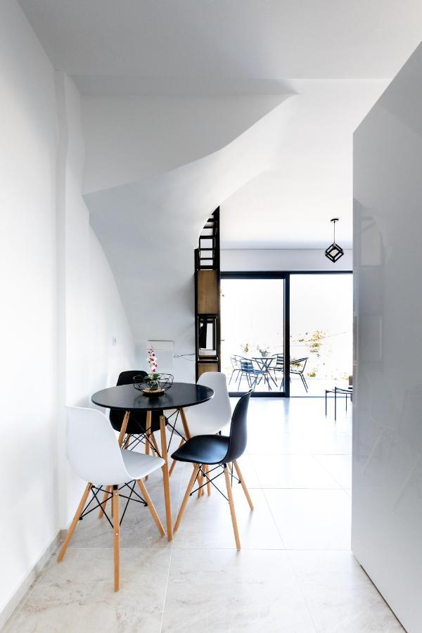 Pagani Blue - Luxury Maisonette B1 Apartment